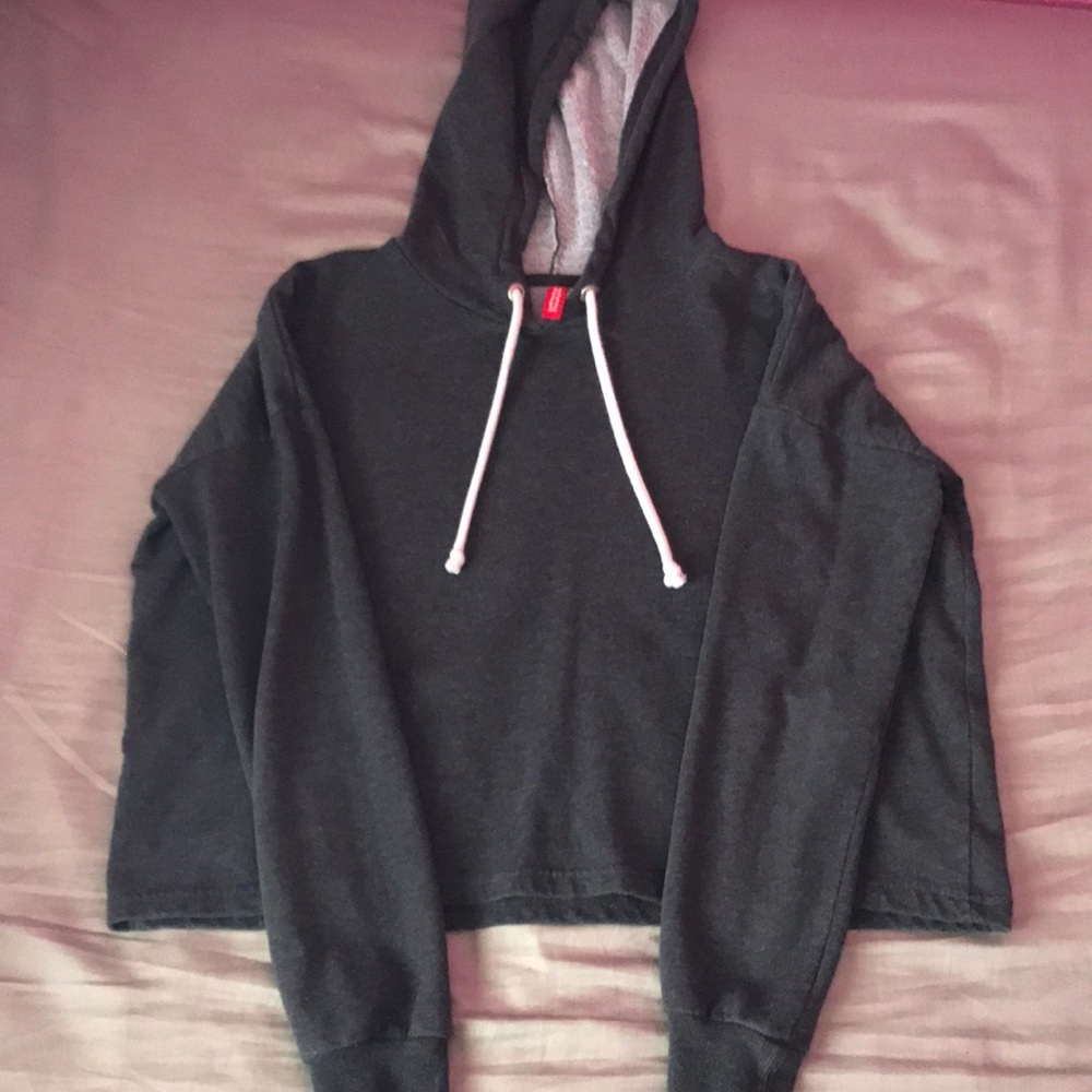 H&M short hooded sweatshirt